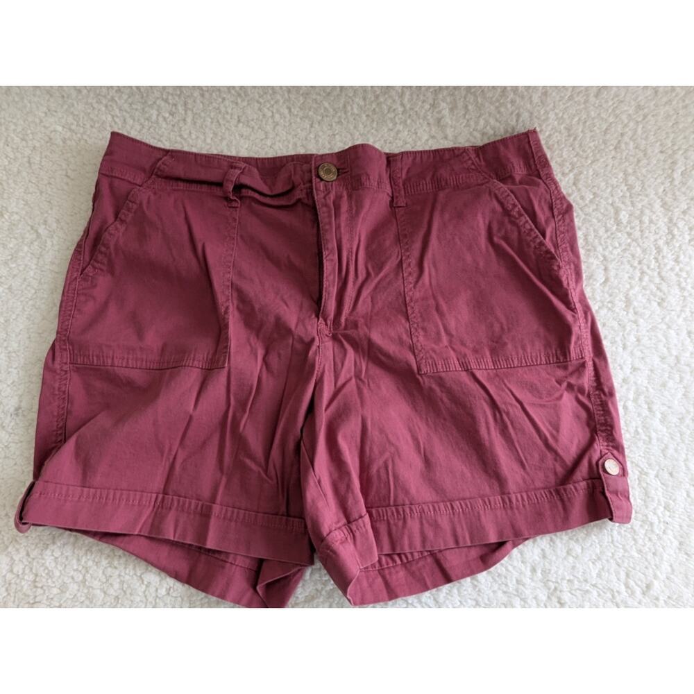 Gloria Vanderbilt Amanda Utility Shorts Berry Wine Stretch Cotton Cuffed Size 12